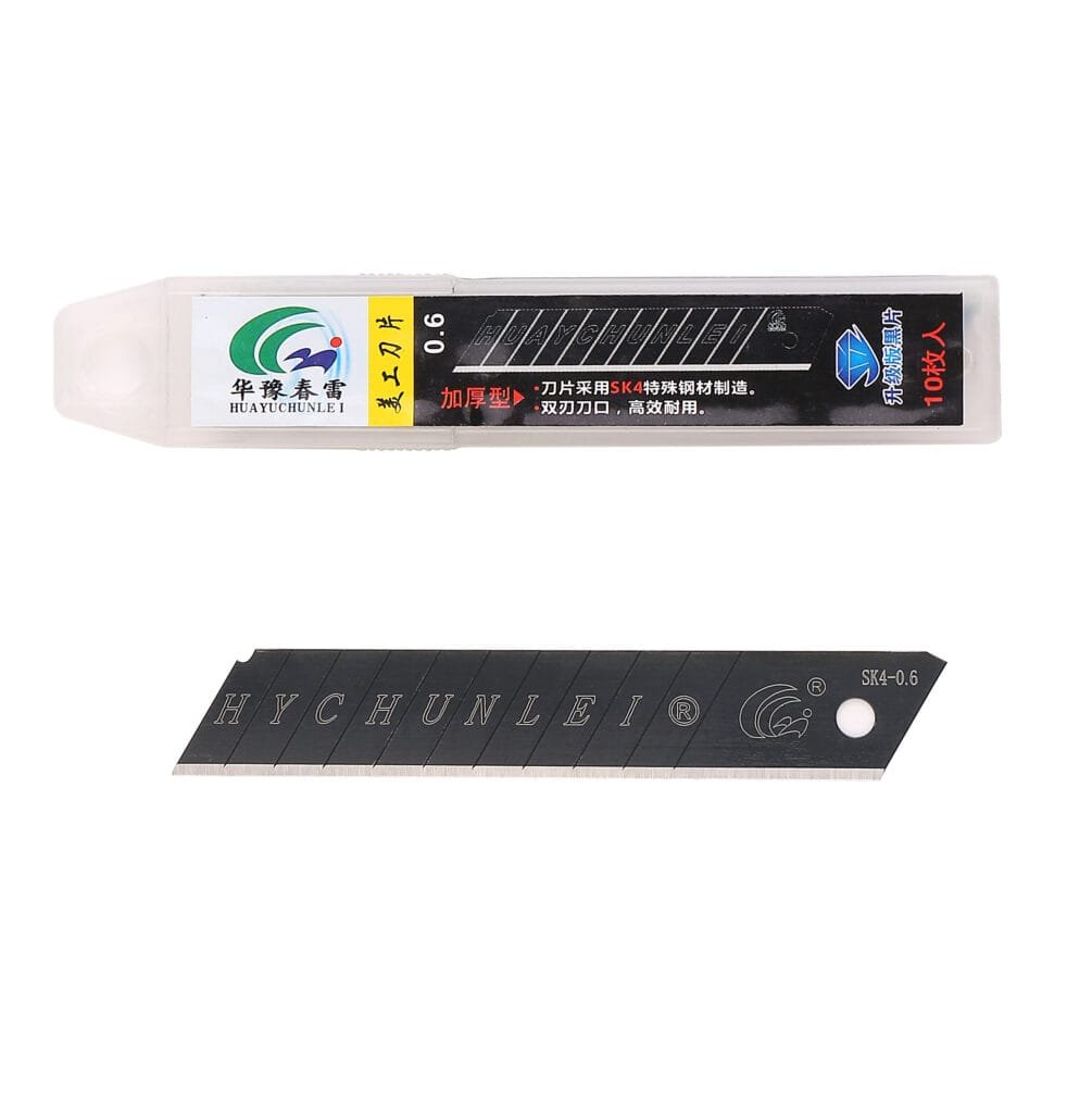 Black blade utility knife blade